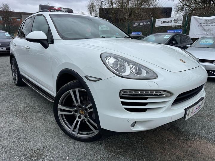 Porsche CAYENNE 3.0 TD V6 Tiptronic 4WD Euro 5 (s/s) 5dr Porsche CAYENNE 3.0 TD V6 Tiptronic 4WD Euro 5 (s/s) 5dr