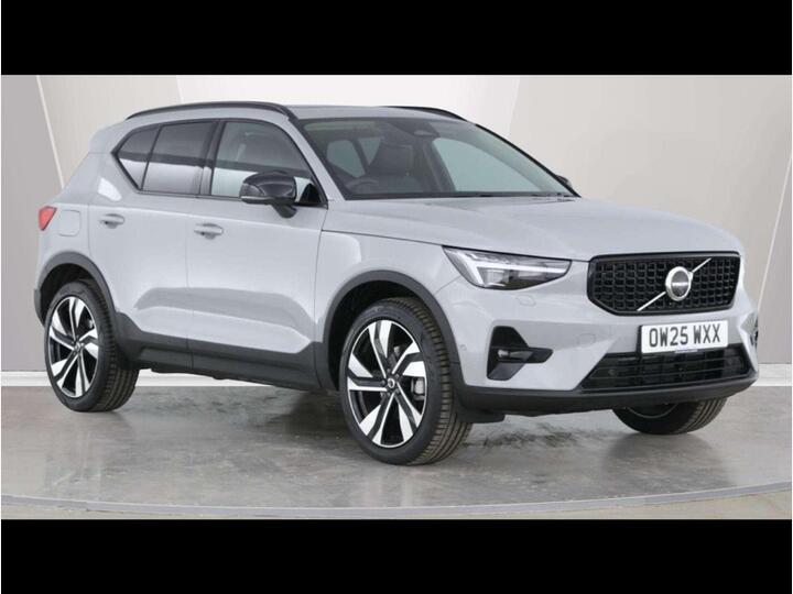 Volvo XC40 2.0 B3 MHEV Ultra Dark DCT Auto Euro 6 (s/s) 5dr