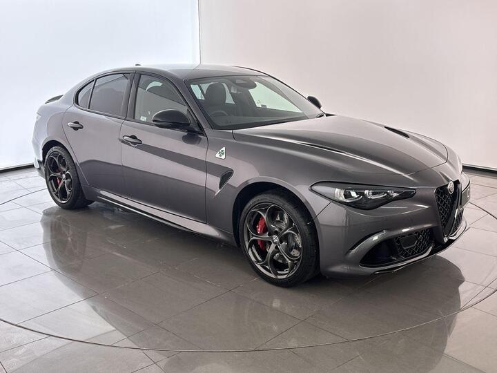 Alfa Romeo Giulia 2.9 V6 Bi-Turbo Quadrifoglio Auto Euro 6 (s/s) 4dr