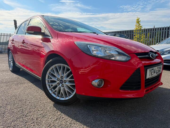 Ford Focus 1.0T EcoBoost Zetec Navigator Euro 5 (s/s) 5dr