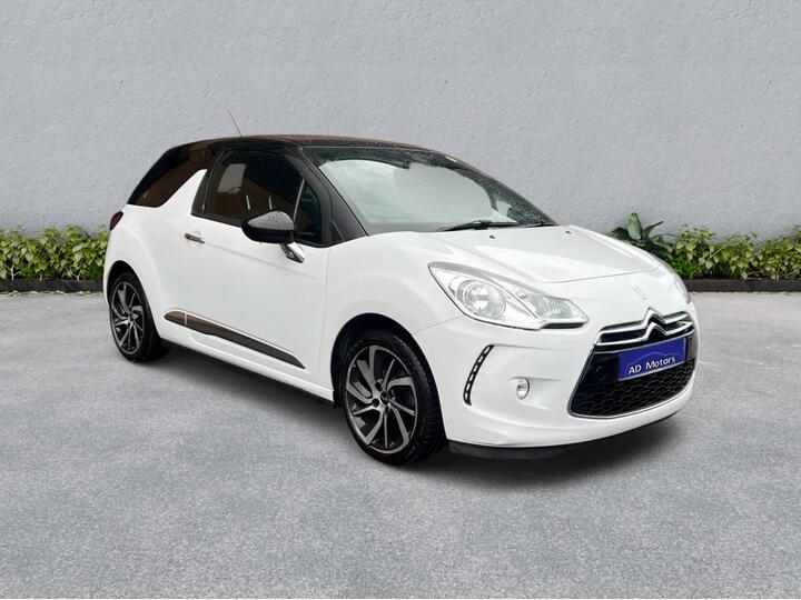 DS AUTOMOBILES DS 3 1.2 PureTech DStyle Nav Euro 6 (s/s) 3dr DS AUTOMOBILES DS 3 1.2 PureTech DStyle Nav Euro 6 (s/s) 3dr