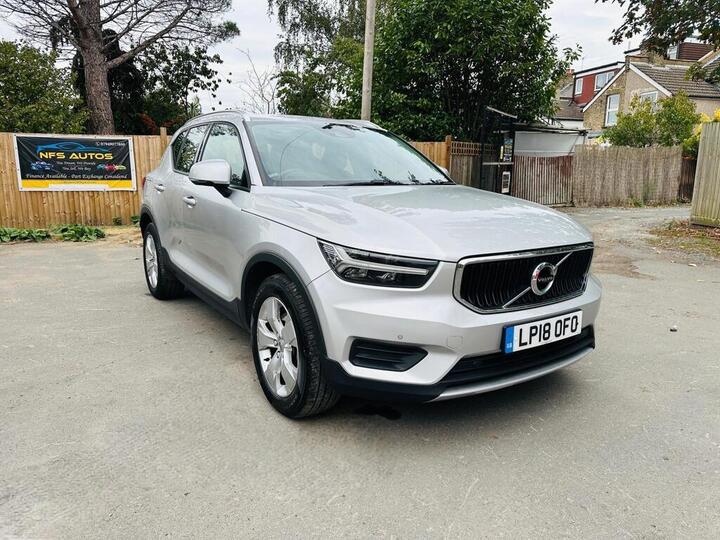 Volvo XC40 2.0 T4 Momentum Auto AWD Euro 6 (s/s) 5dr