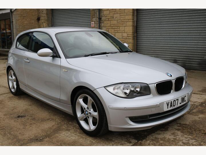 BMW 1 Series 2.0 118d SE Euro 4 3dr BMW 1 Series 2.0 118d SE Euro 4 3dr
