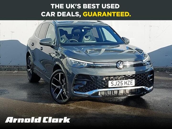 Volkswagen Tiguan 1.5 ETSI MHEV R-Line DSG Euro 6 (s/s) 5dr Volkswagen Tiguan 1.5 ETSI MHEV R-Line DSG Euro 6 (s/s) 5dr