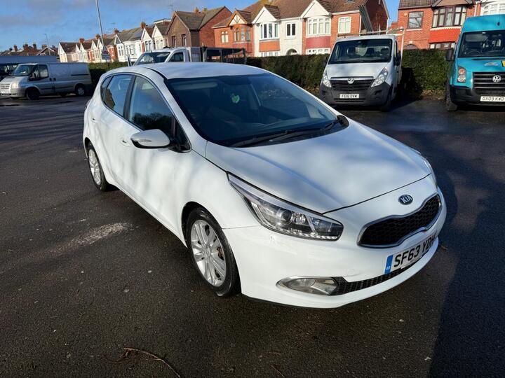 Kia Ceed 1.6 CRDi EcoDynamics 2 Euro 5 (s/s) 5dr