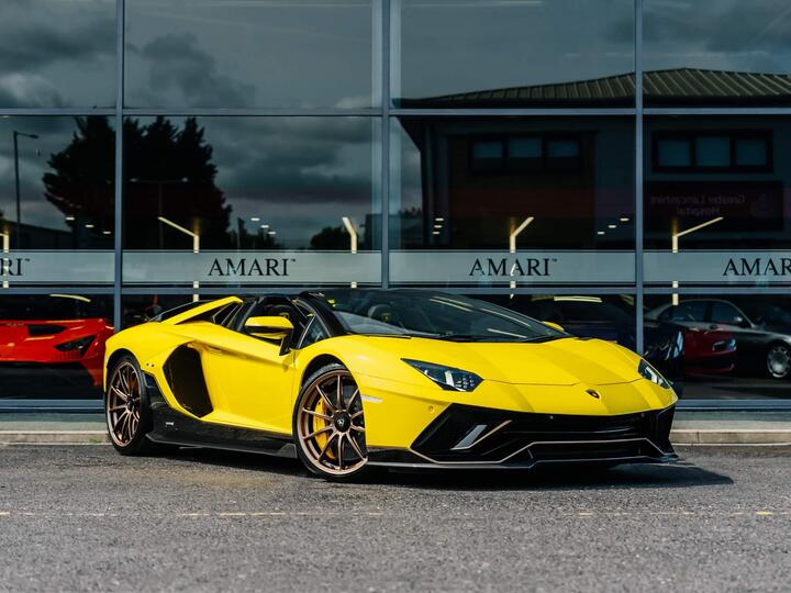 Lamborghini Aventador 6.5 V12 LP 780-4 Ultimae Roadster ISR 4WD Euro 6 2dr Lamborghini Aventador 6.5 V12 LP 780-4 Ultimae Roadster ISR 4WD Euro 6 2dr