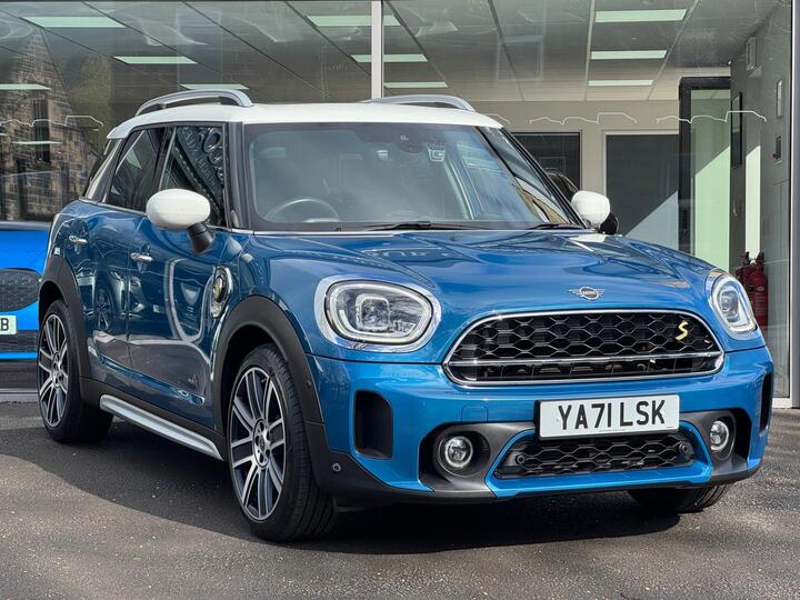 MINI Countryman 1.5 10kWh Cooper SE Exclusive Auto ALL4 Euro 6 (s/s) 5dr