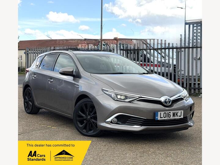 Toyota Auris 1.8 VVT-h Excel CVT Euro 6 (s/s) 5dr (Safety Sense) Toyota Auris 1.8 VVT-h Excel CVT Euro 6 (s/s) 5dr (Safety Sense)