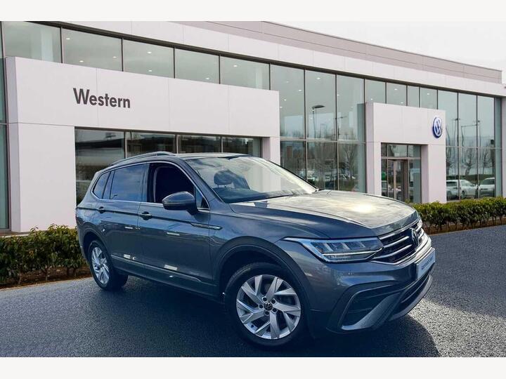 Volkswagen Tiguan Allspace 1.5 TSI Life Euro 6 (s/s) 5dr Volkswagen Tiguan Allspace 1.5 TSI Life Euro 6 (s/s) 5dr