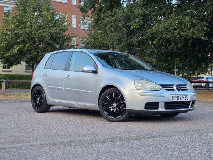 Volkswagen Golf 1.6 FSI Sport 5dr