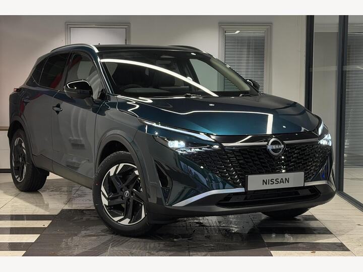 Nissan Qashqai 1.3 DIG-T MHEV N-Connecta Euro 6 (s/s) 5dr