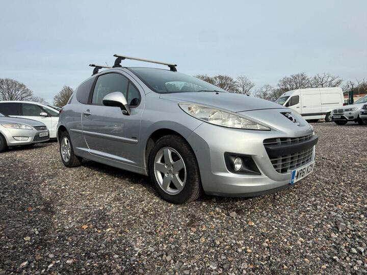 Peugeot 207 1.4 Sportium Euro 5 3dr Peugeot 207 1.4 Sportium Euro 5 3dr