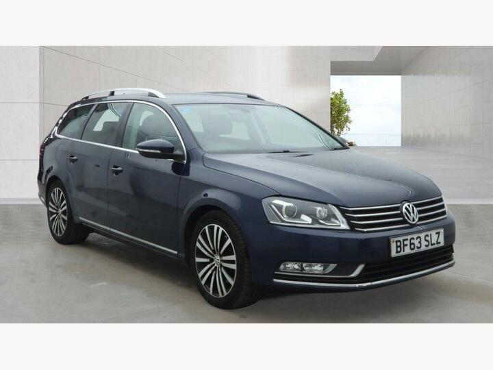 Volkswagen Passat 2.0 TDI BlueMotion Tech Sport DSG Euro 5 (s/s) 5dr