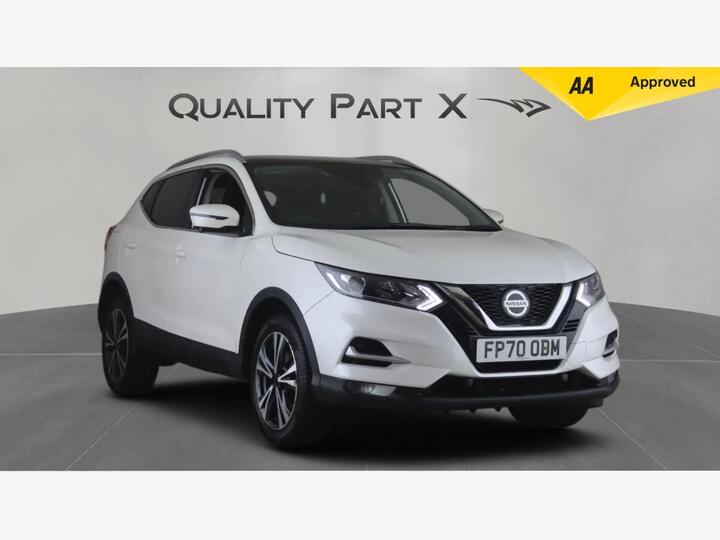 Nissan Qashqai 1.3 DIG-T N-Connecta Euro 6 (s/s) 5dr Nissan Qashqai 1.3 DIG-T N-Connecta Euro 6 (s/s) 5dr