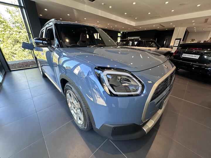 MINI Electric Countryman E 66.5kWh Exclusive Auto 5dr
