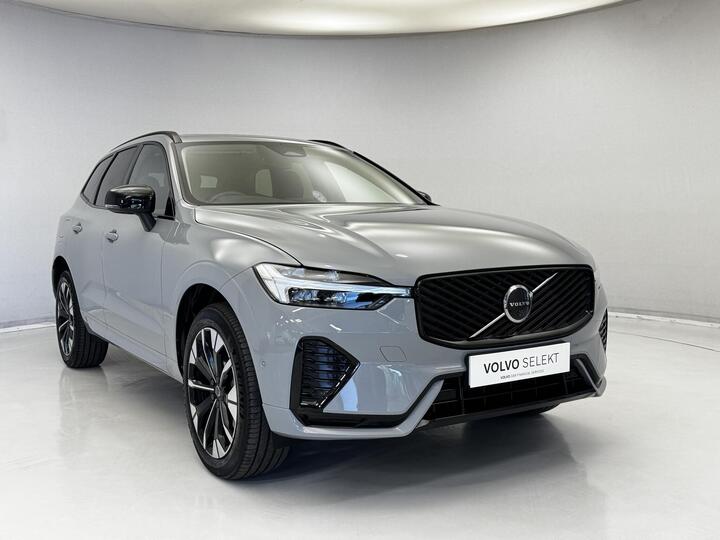 Volvo XC60 2.0 B5 MHEV Plus Auto AWD Euro 6 (s/s) 5dr