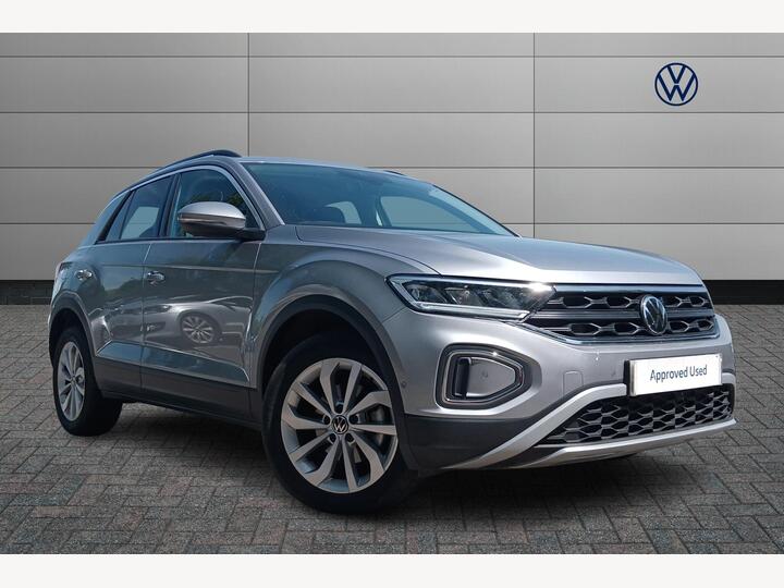 Volkswagen T-roc 1.5 TSI Match Euro 6 (s/s) 5dr Volkswagen T-roc 1.5 TSI Match Euro 6 (s/s) 5dr