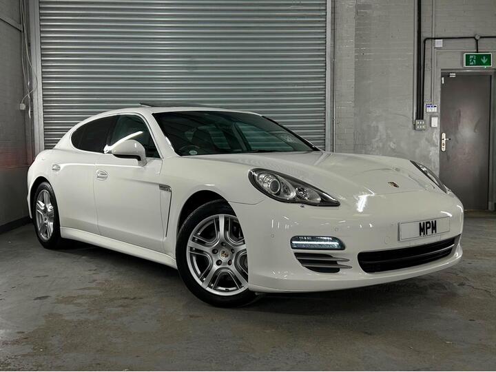 Porsche Panamera 4.8 V8 4S PDK 4WD Euro 5 (s/s) 5dr