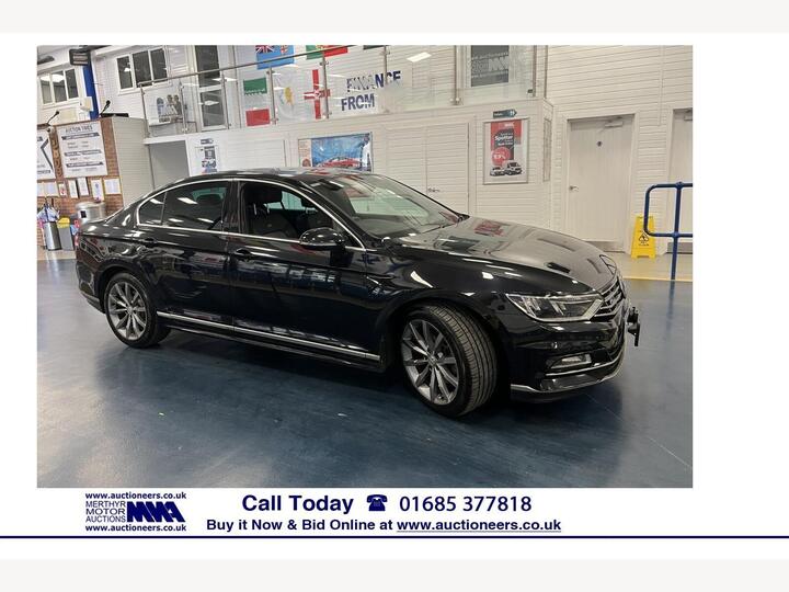 Volkswagen Passat 2.0 TDI BlueMotion Tech R-Line Euro 6 (s/s) 4dr