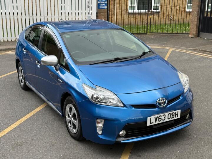 Toyota Prius 1.8 VVT-h T4 Hatchback 5dr Petrol Hybrid CVT Euro 5 (s/s) (136 Ps)