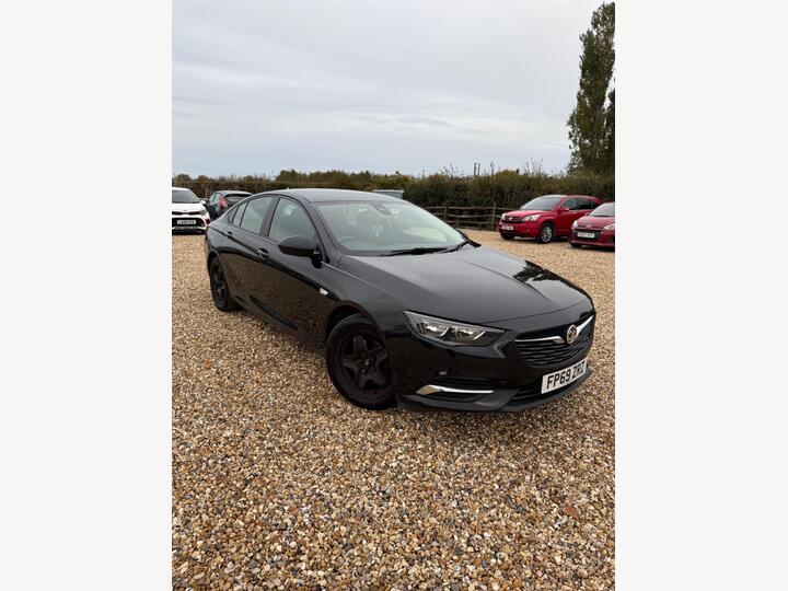 Vauxhall Insignia 1.6 Turbo D EcoTEC Design Nav Grand Sport Euro 6 (s/s) 5dr Vauxhall Insignia 1.6 Turbo D EcoTEC Design Nav Grand Sport Euro 6 (s/s) 5dr