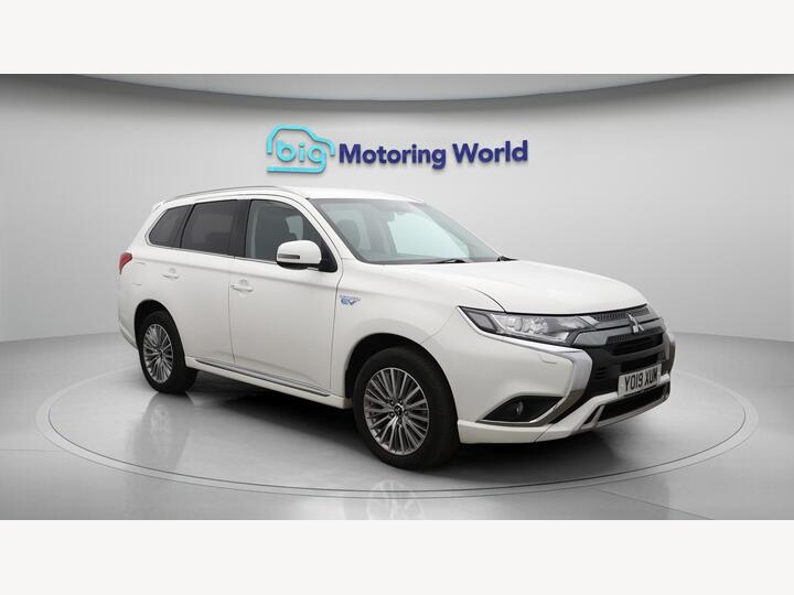 Mitsubishi Outlander 2.4h TwinMotor 13.8kWh Juro CVT 4WD Euro 6 (s/s) 5dr