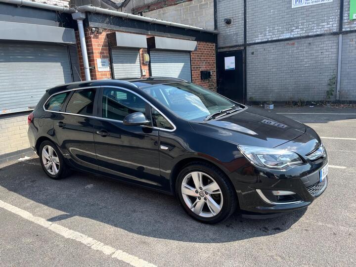 Vauxhall Astra 2.0 CDTi SRi Sports Tourer Euro 5 (s/s) 5dr