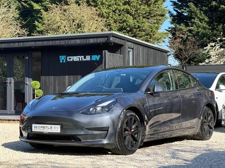 Tesla Model 3 Standard Range Plus Auto RWD 4dr