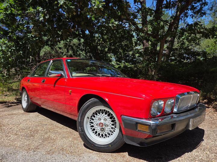 Jaguar XJ 4.0 XJ40 XJ6 4dr