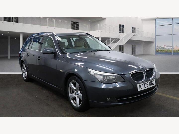 BMW 5 Series 2.0 520d SE Business Edition Touring Steptronic Euro 4 5dr