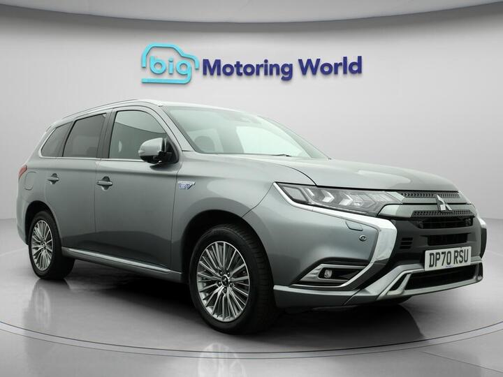 Mitsubishi Outlander 2.4h TwinMotor 13.8kWh Exceed Safety CVT 4WD Euro 6 (s/s) 5dr Mitsubishi Outlander 2.4h TwinMotor 13.8kWh Exceed Safety CVT 4WD Euro 6 (s/s) 5dr