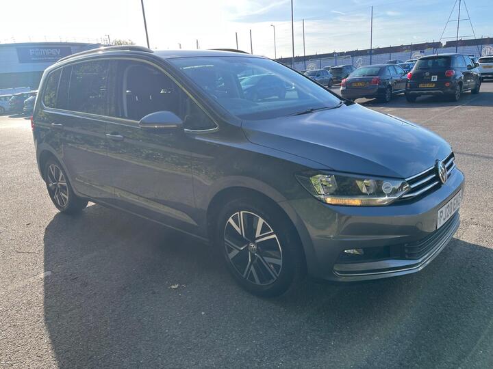Volkswagen Touran 1.5 TSI EVO R-Line Euro 6 (s/s) 5dr