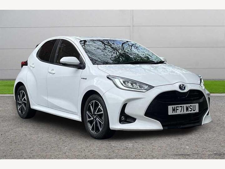 Toyota Yaris 1.5 VVT-h Design E-CVT Euro 6 (s/s) 5dr