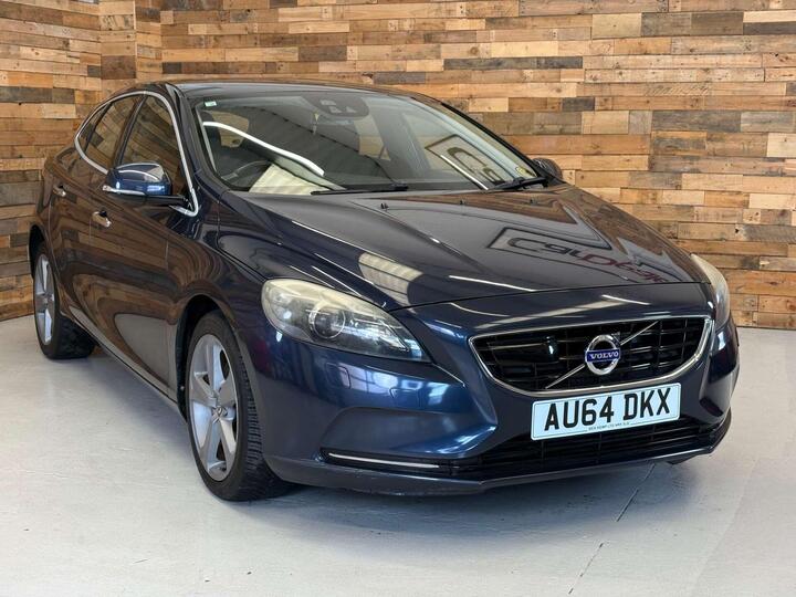 Volvo V40 1.6 T4 SE Lux Nav Hatchback 5dr Petrol Powershift Euro 5 (s/s) (180 Ps)