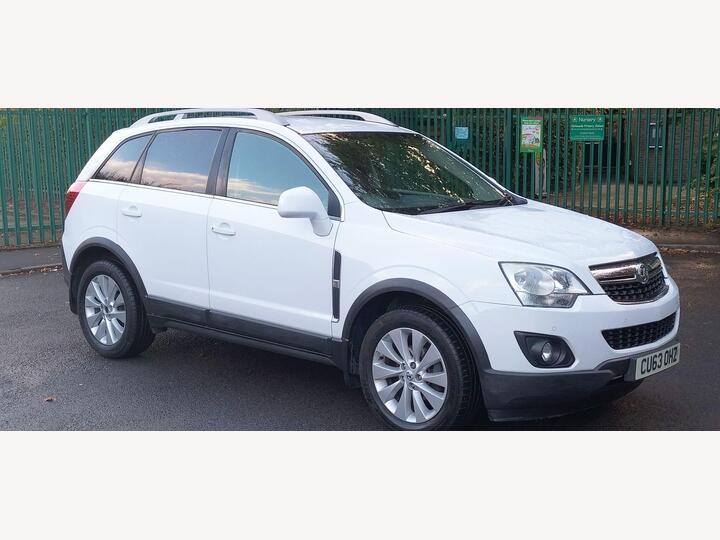 Vauxhall Antara 2.2 CDTi Diamond 4WD Euro 5 (s/s) 5dr Vauxhall Antara 2.2 CDTi Diamond 4WD Euro 5 (s/s) 5dr