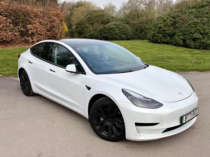 Tesla Model 3 Standard Range Plus Auto RWD 4dr