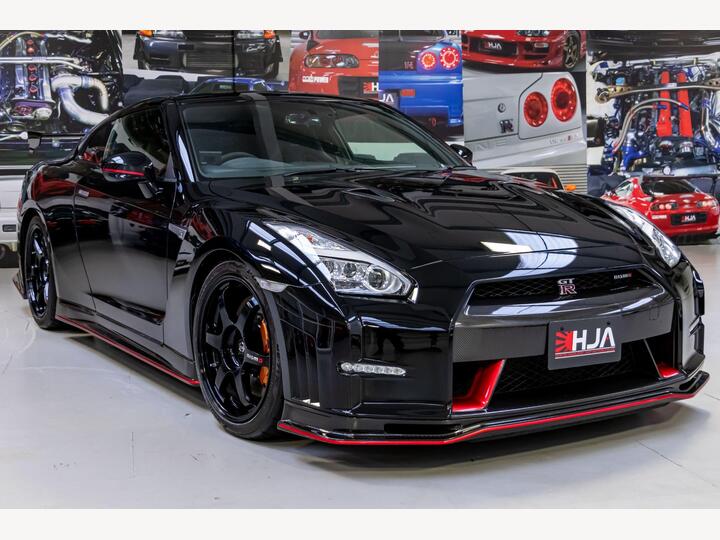 Nissan GT-R NISMO (JDM)