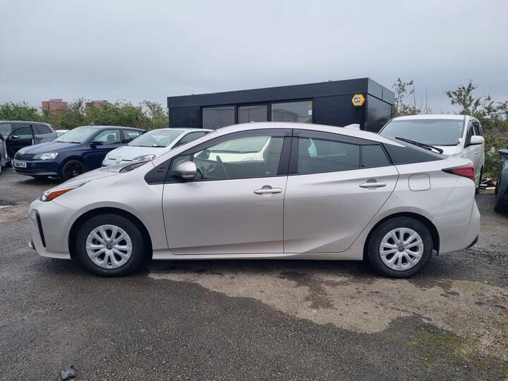 Toyota Prius 1.8 VVT-h Excel CVT Euro 6 (s/s) 5dr (15in Alloy)