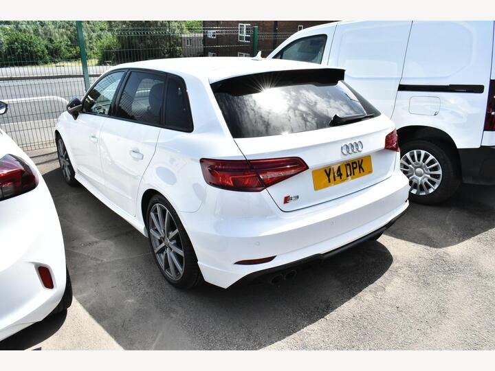 Audi A3 1.5 TFSI CoD Black Edition Sportback S Tronic Euro 6 (s/s) 5dr