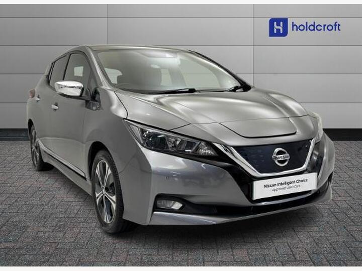 Nissan LEAF 40kWh N-Connecta Auto 5dr Nissan LEAF 40kWh N-Connecta Auto 5dr