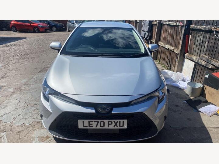 Toyota Corolla 1.8 VVT-h Icon CVT Euro 6 (s/s) 4dr