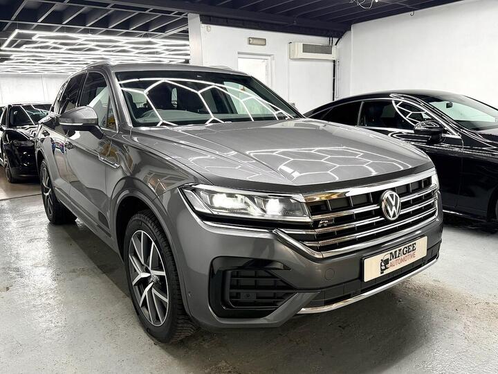 Volkswagen Touareg 3.0 TDI V6 R-Line Tiptronic 4Motion Euro 6 (s/s) 5dr