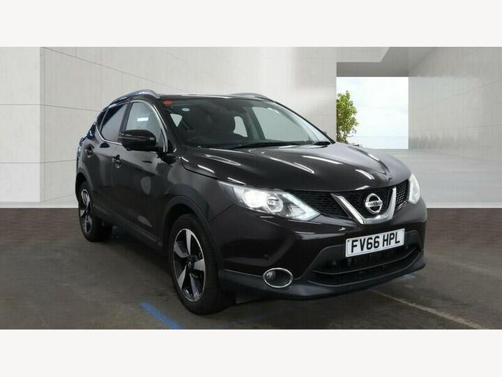 Nissan Qashqai 1.2 DIG-T N-Connecta XTRON 2WD Euro 6 (s/s) 5dr