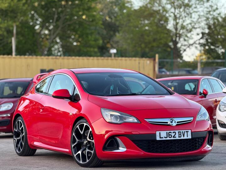 Vauxhall Astra GTC 2.0T VXR Euro 5 3dr Vauxhall Astra GTC 2.0T VXR Euro 5 3dr
