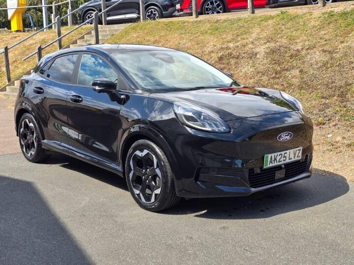 Ford Puma Standard Range 43kWh Premium Auto 5dr