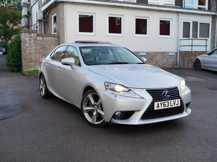 Lexus IS 2.5 300h Premier E-CVT Euro 5 (s/s) 4dr