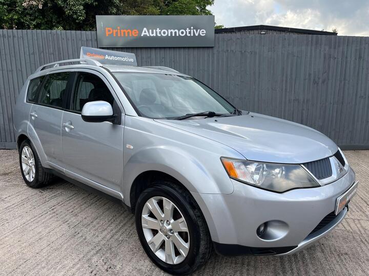 Mitsubishi Outlander 2.0 DI-DC Elegance 4WD Euro 4 5dr Mitsubishi Outlander 2.0 DI-DC Elegance 4WD Euro 4 5dr