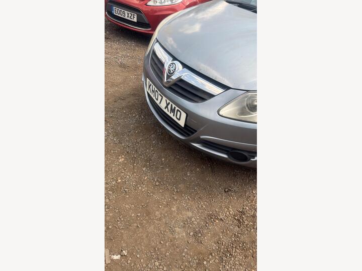 Vauxhall Corsa 1.4i 16v Club 3dr