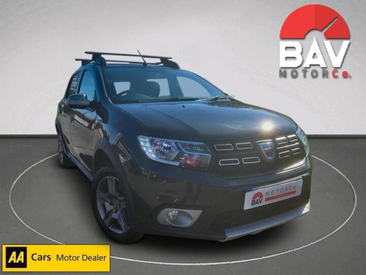 Dacia Sandero Stepway 0.9 TCe Laureate Euro 6 (s/s) 5dr Dacia Sandero Stepway 0.9 TCe Laureate Euro 6 (s/s) 5dr