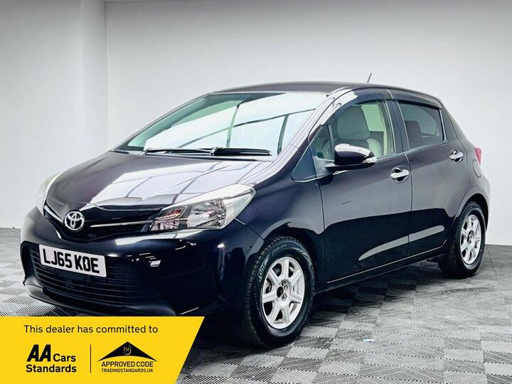 Toyota Yaris 1.33 Dual VVT-i TR Multidrive S Euro 5 5dr Toyota Yaris 1.33 Dual VVT-i TR Multidrive S Euro 5 5dr